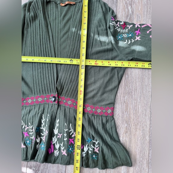 🛍️ Belldini 60% Cotton One button cardigan with embroidered Size L - Picture 3 of 5